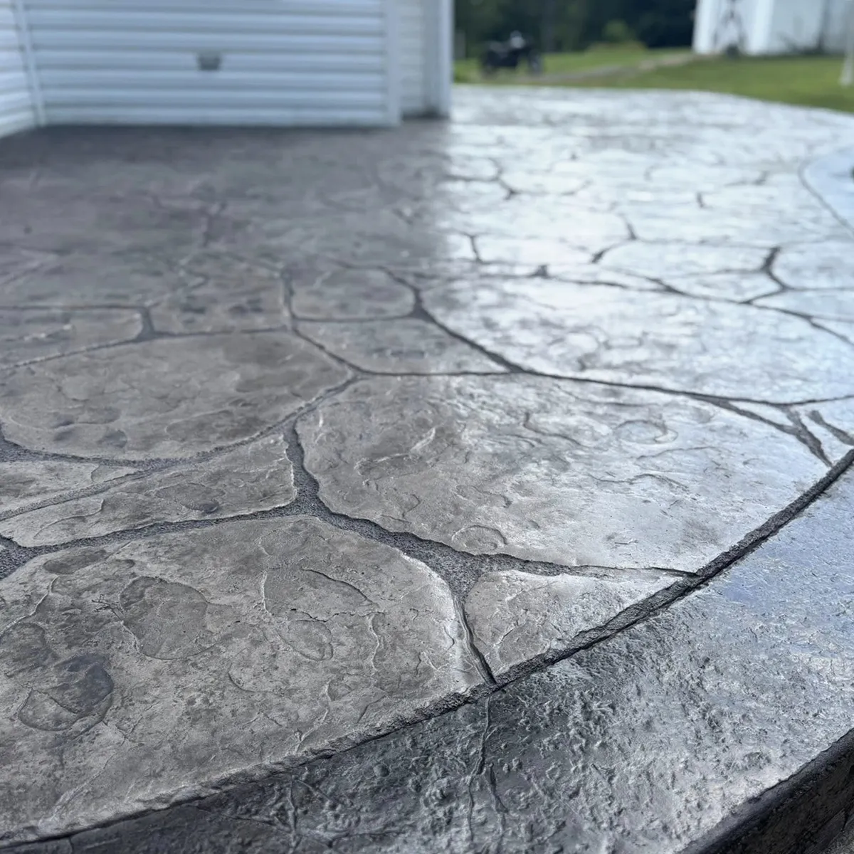 1770895933-Desert-Flagstone_Decorative-Concrete-Texture-Stamps-by-Deco-Crete_Installation-Pic_23_1.webp