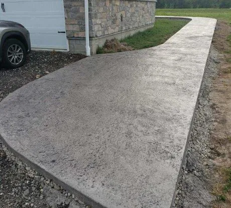 1772517689-grosse-millstone-ch-black-ez-quarry-stone-2.webp