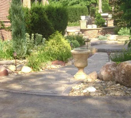 1772699091-walkway-with-stones.webp